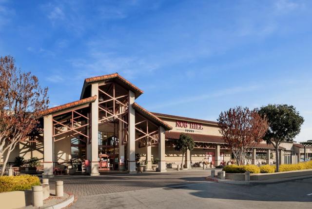 738 Sullivan Way, Gilroy CA: https://media.crmls.org/mediaz/e4460b19-09a6-4a23-a0cf-6e1d68557307.jpg
