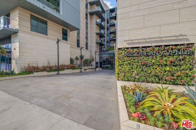 1755 Ocean Avenue, Santa Monica CA: https://media.crmls.org/mediaz/e4466046-1503-49bf-ba99-a8ab6dba3af4.jpg