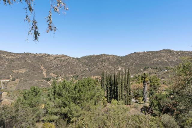 6433 Dehesa Road, El Cajon CA: https://media.crmls.org/mediaz/e446b828-e831-44a0-90f8-f0390c05ad83.jpg