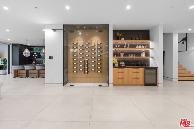 842 N Orange Grove Avenue, Los Angeles CA: https://media.crmls.org/mediaz/e447a1e8-7745-4837-9148-5a1a6706e6d9.jpg