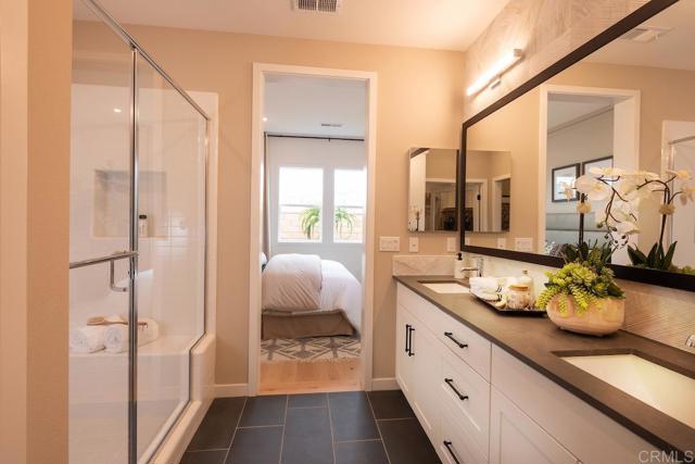 Detail Gallery Image 6 of 13 For 1770 Camino Strava #1,  Chula Vista,  CA 91913 - 2 Beds | 2 Baths