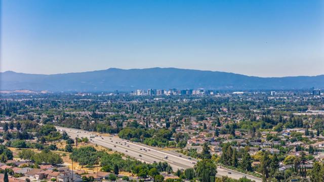 2924 Via Encinitas, San Jose CA: https://media.crmls.org/mediaz/e449bf7c-4208-48c2-9883-33e133919ae5.jpg