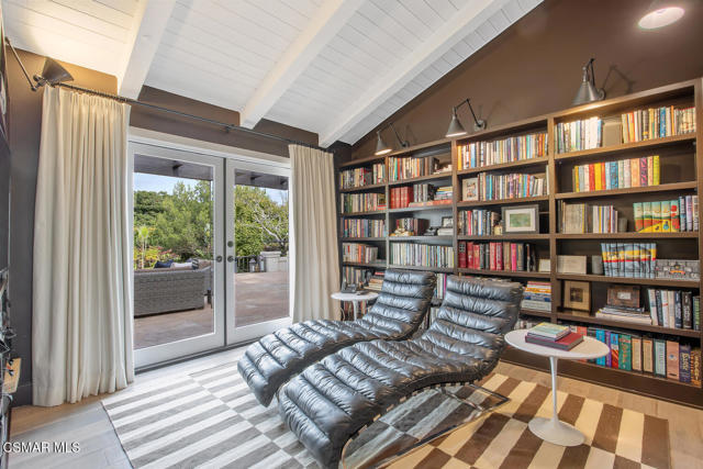6972 Grasswood Avenue, Malibu CA: https://media.crmls.org/mediaz/e44a7ef0-9d70-4e54-9146-8dd9d9ecd4e8.jpg