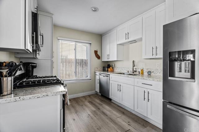 Detail Gallery Image 5 of 30 For 10458 Susie Place, Santee,  CA 92071 - 3 Beds | 2 Baths