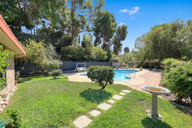 9728 Shadow Island Drive, Shadow Hills CA: https://media.crmls.org/mediaz/e44b45b1-d2cc-4ec7-b4ae-a7aa3cb35376.jpg