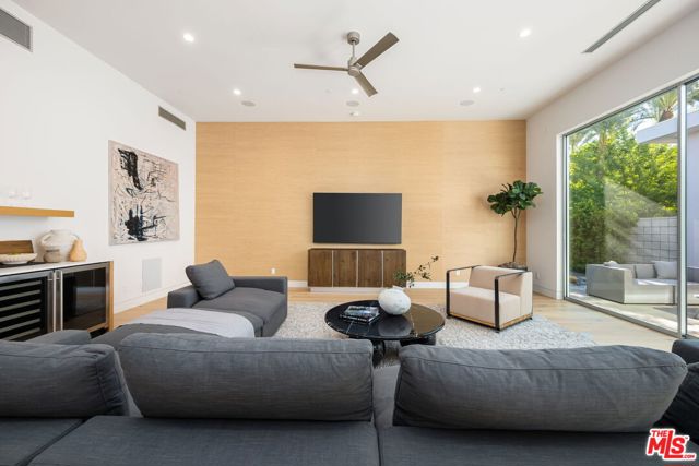 6 Big Sioux Road, Rancho Mirage CA: https://media.crmls.org/mediaz/e44b6162-d9af-42aa-ac65-f8dbc0e6b830.jpg