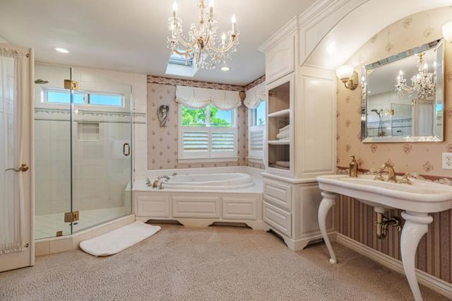 290 Bonnie Lane, Hollister CA: https://media.crmls.org/mediaz/e44bc9eb-ef46-4231-9785-78a9cc0a615a.jpg