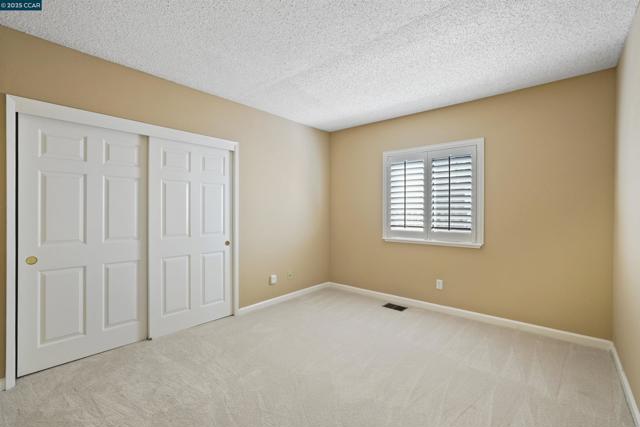 5535 Edgeview Dr, Discovery Bay CA: https://media.crmls.org/mediaz/e44c330d-95a0-456b-afc4-19d6b7834164.jpg