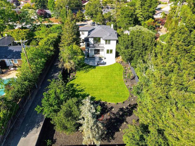 1066 Larch Avenue, Moraga CA: https://media.crmls.org/mediaz/e44c5e41-30bc-4c7c-8a45-b872566e11a4.jpg