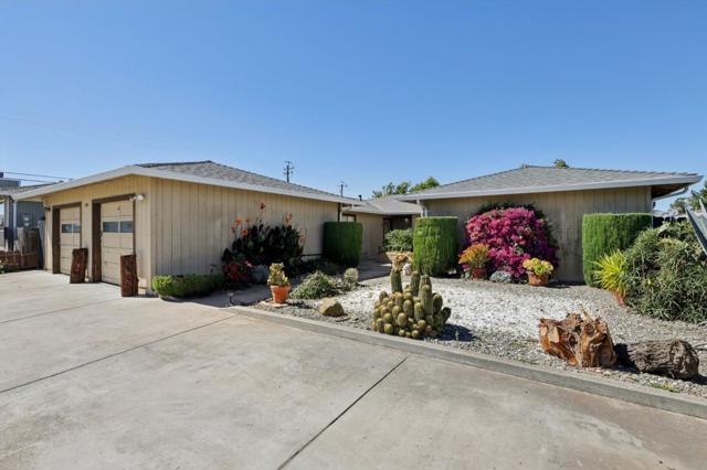880 Apricot Lane, Hollister CA: https://media.crmls.org/mediaz/e44d6236-9d42-439a-bfe7-68e6515f4f5f.jpg