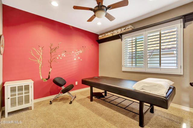 5177 Pesto Way, Oak Park CA: https://media.crmls.org/mediaz/e44da7cc-9ae2-4fb2-bcb3-65b1ec2eb7c2.jpg