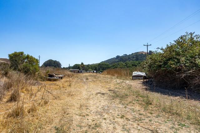 250 Old Chittenden Road, Watsonville CA: https://media.crmls.org/mediaz/e44de7d0-d1d4-48b6-b903-816c08fe7f21.jpg