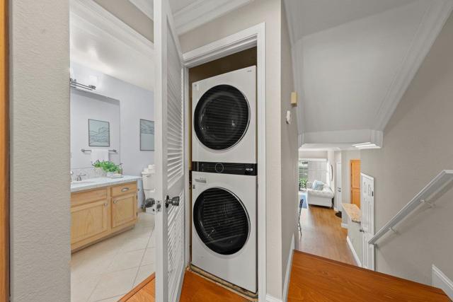 160 Troon Way, Half Moon Bay CA: https://media.crmls.org/mediaz/e44ec1a9-977c-48db-b458-2759db8ee33e.jpg