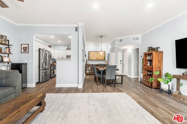 2 Bed Home for Sale in Los Angeles, California