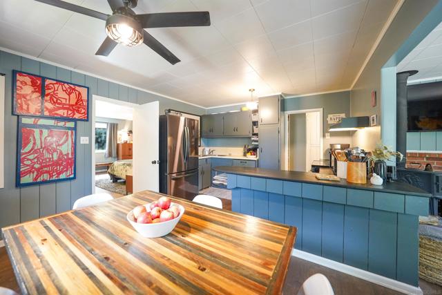 4314 Luneta Drive, Julian CA: https://media.crmls.org/mediaz/e4505c8c-a707-46f3-b94d-d1a9bd27705d.jpg