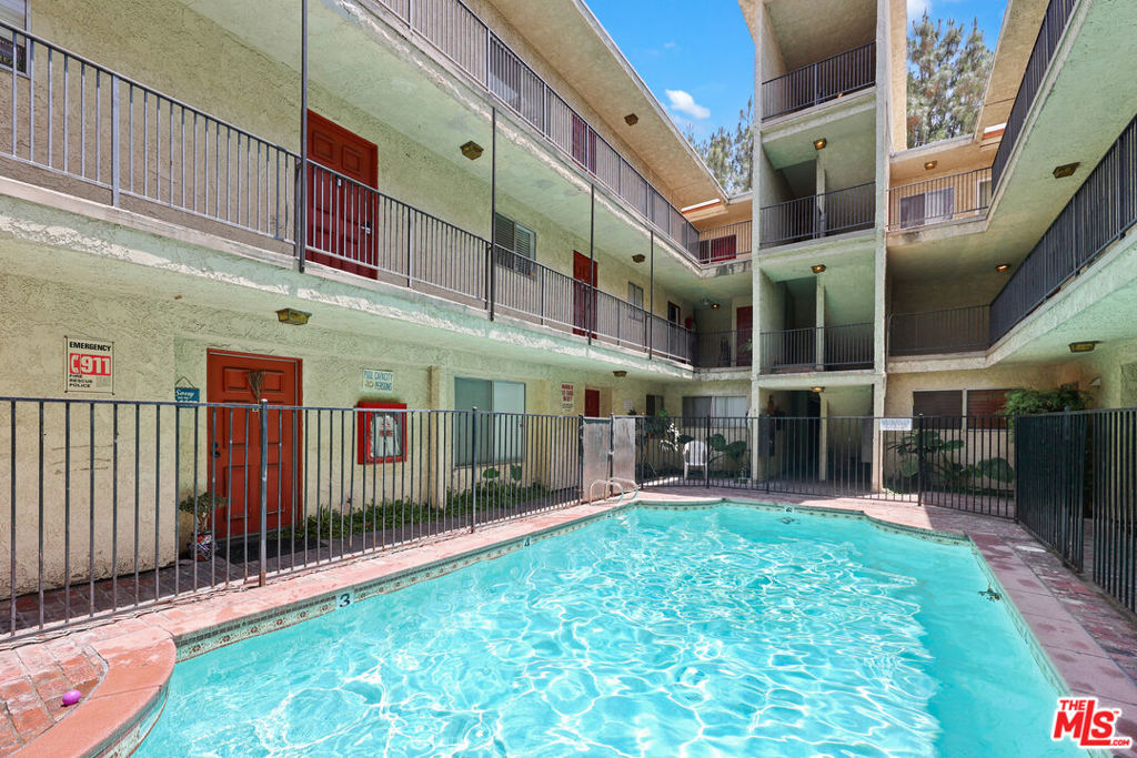 21219 Roscoe Boulevard #211