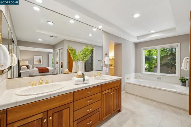 210 Still Creek Rd, Danville CA: https://media.crmls.org/mediaz/e451581b-20d6-4096-a03d-9e10def2245f.jpg