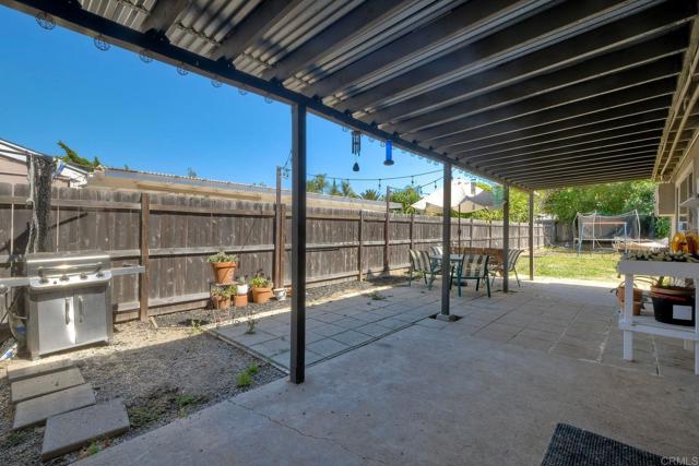 Detail Gallery Image 19 of 52 For 1807 Calle Sinaloa, Vista,  CA 92084 - 4 Beds | 2 Baths