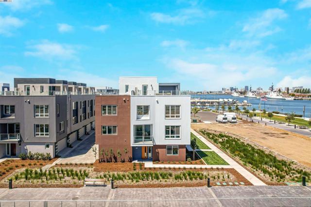 2388 Stanford Street, Alameda CA: https://media.crmls.org/mediaz/e451ef5a-29b6-4428-8235-f8a4e8aee151.jpg