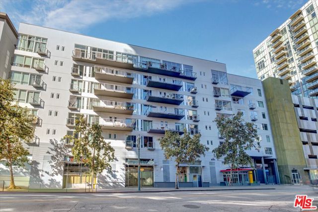 645 W 9th Street, Los Angeles CA: https://media.crmls.org/mediaz/e45250f8-6f59-46e7-84fb-42a9c5f8e818.jpg