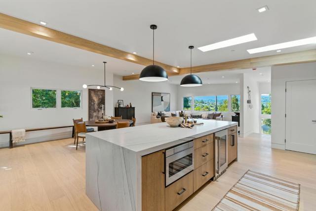 633 Manzanita Avenue, Corte Madera CA: https://media.crmls.org/mediaz/e4525344-b03d-4fe2-b5ee-a30348d11bdd.jpg