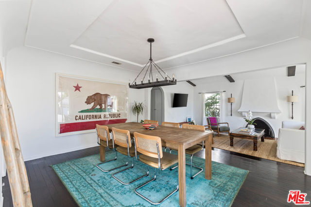 8023 Clinton Street, Los Angeles CA: https://media.crmls.org/mediaz/e452736a-e82a-434f-becb-dbbfcec2841b.jpg
