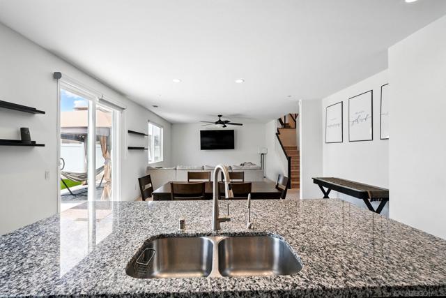 30499 Ridgely Way, Menifee CA: https://media.crmls.org/mediaz/e4530a2f-79a6-4820-bfea-c34374835275.jpg