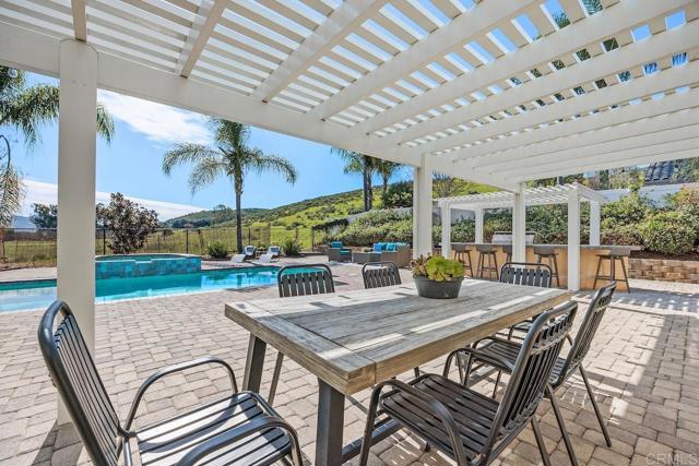 Detail Gallery Image 10 of 46 For 1314 Deerbrook Dr, San Marcos,  CA 92069 - 4 Beds | 3/2 Baths