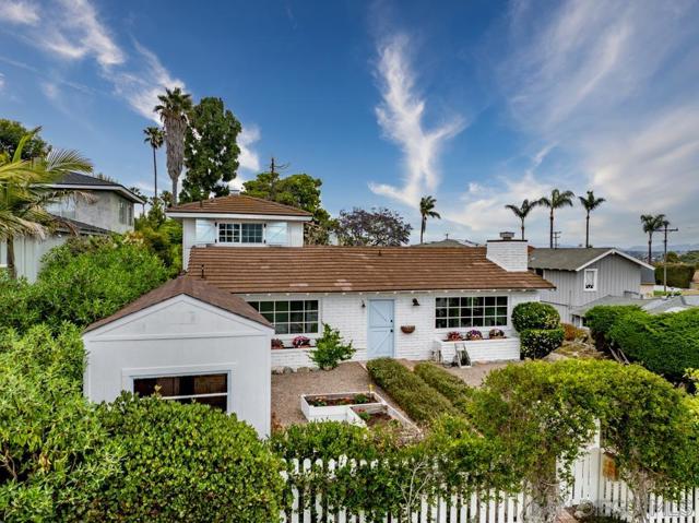 4154 Hill St, San Diego CA: https://media.crmls.org/mediaz/e453cfbf-b696-4572-be9e-5dfe8e798bb3.jpg