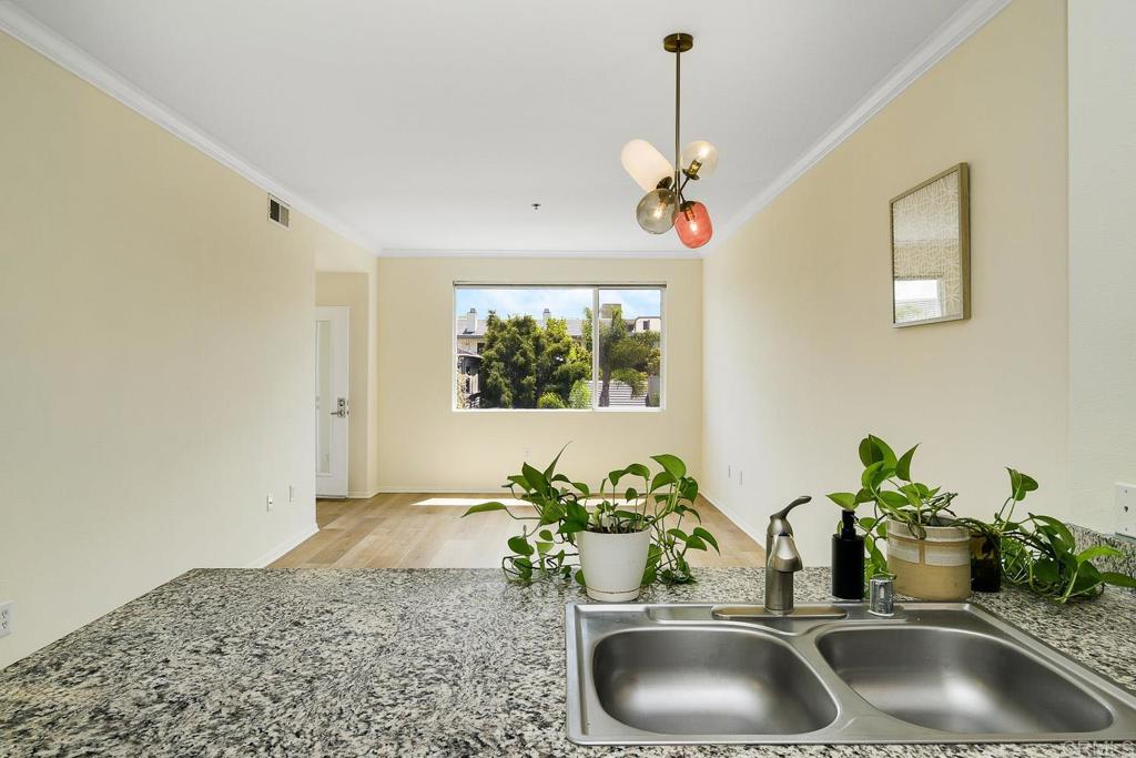 1642 7th Avenue - photo 7