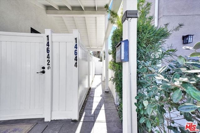 14642 Runnymede Street, Van Nuys CA: https://media.crmls.org/mediaz/e45425aa-b27c-48c0-b83d-6af5d7578802.jpg