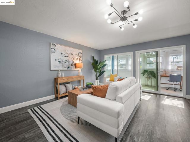 2106 Otis Dr, Alameda CA: https://media.crmls.org/mediaz/e454599c-8171-4117-8274-9481c722ff54.jpg