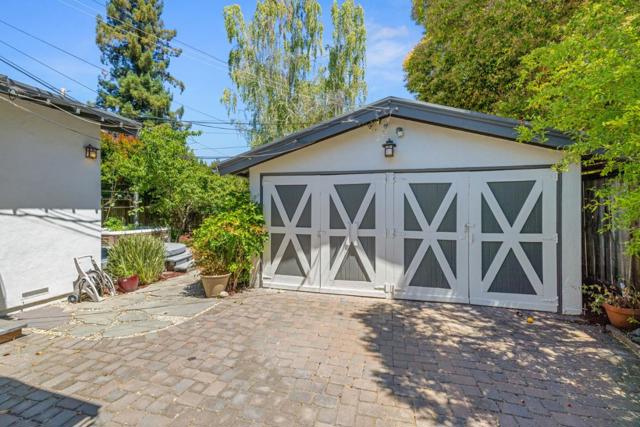 221 Grand Street, Redwood City CA: https://media.crmls.org/mediaz/e454a857-554a-4a9b-a545-a3fe879ecfdb.jpg