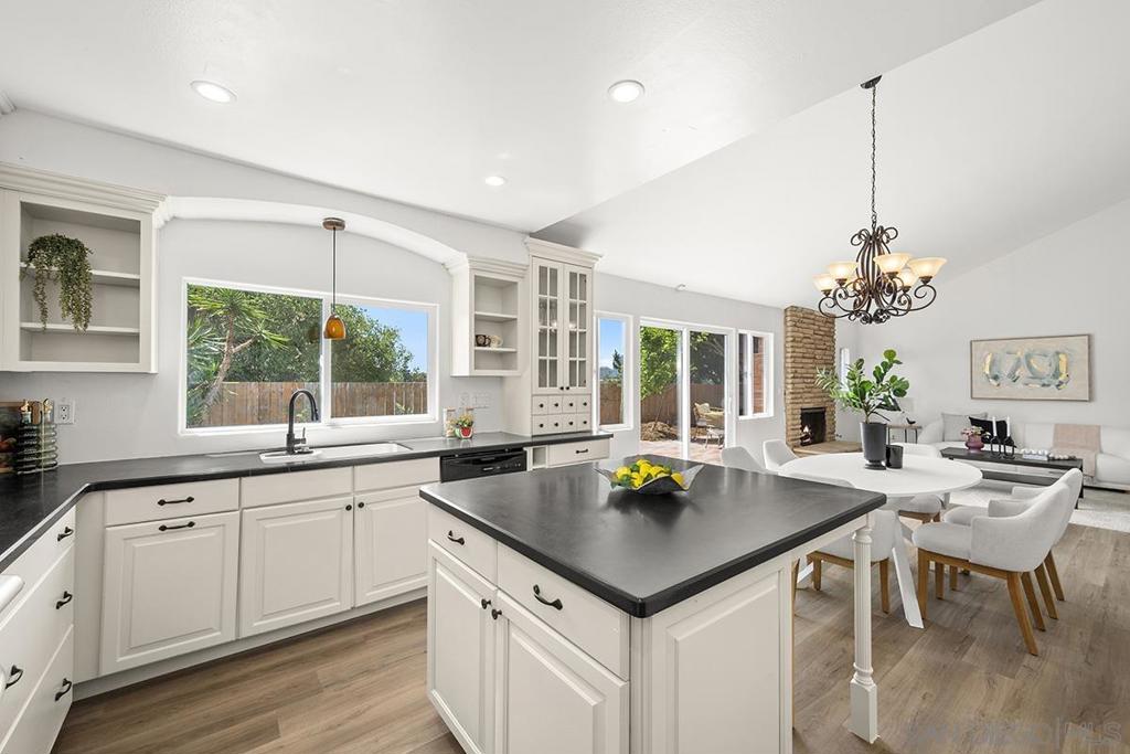 6524 Calgary Ct
