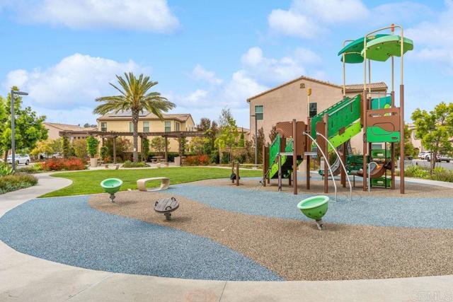 Detail Gallery Image 65 of 69 For 1763 Laurelwood Way, Oceanside,  CA 92057 - 3 Beds | 2/1 Baths