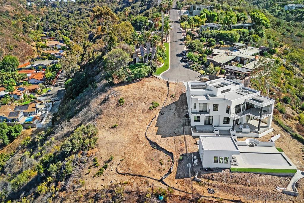 MLS #250041048SD image #6