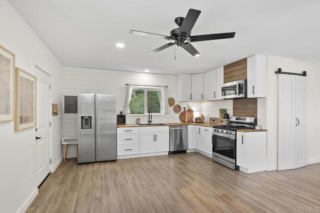 Image 50 of 64 For 8405 Foothill