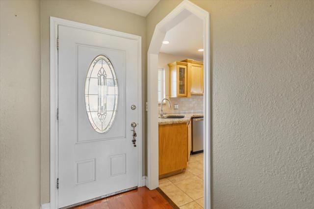 1204 Shore Road, Hollister CA: https://media.crmls.org/mediaz/e455dd51-9fd1-4920-9b54-a13e22b1d54f.jpg