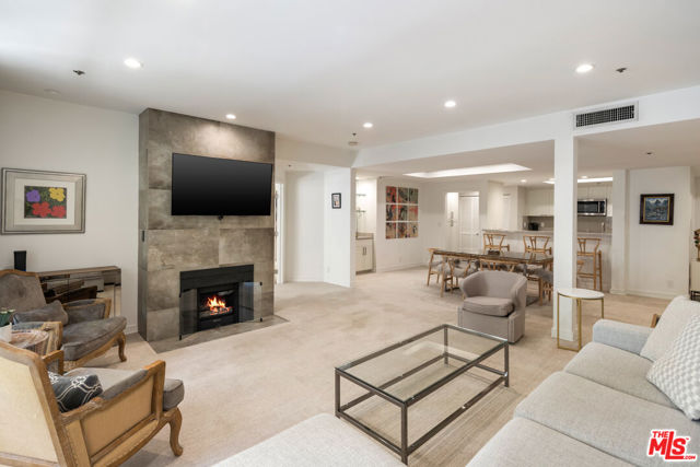 Drew Fenton | 575 S Barrington Avenue Los Angeles CA | MLS: 7468286 Drew Fenton | 575 S Barrington Avenue Los Angeles CA | MLS: 7468286