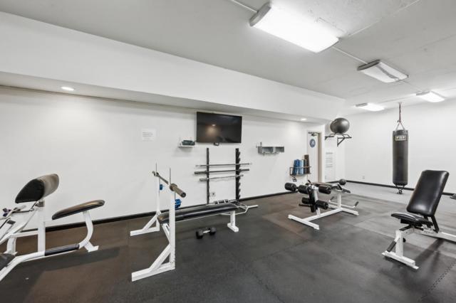 2101 Shoreline Drive, Alameda CA: https://media.crmls.org/mediaz/e45644b1-8cf1-4fce-a97c-c8792458f65b.jpg