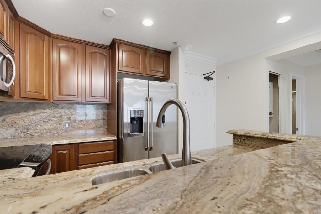 8889 Caminito Plaza Centro - photo 10