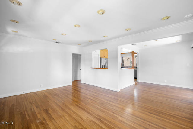 Detail Gallery Image 5 of 56 For 2444 N Parish Pl, Burbank,  CA 91504 - 3 Beds | 1 Baths