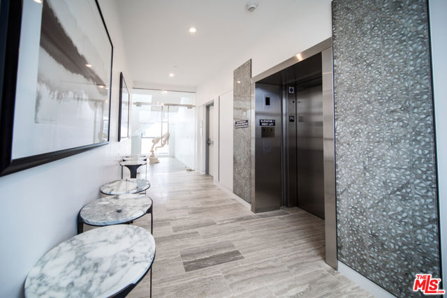 8600 Wilshire Boulevard, Beverly Hills CA: https://media.crmls.org/mediaz/e4577718-56e1-4ede-bcb8-66e0aad366ac.jpg