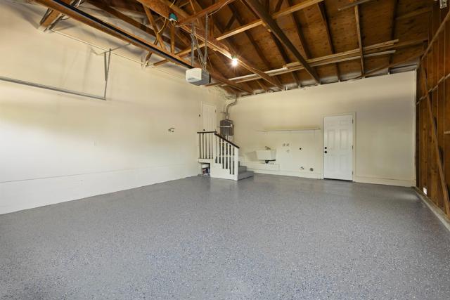 1217 Monte Vista Dr, Vista CA: https://media.crmls.org/mediaz/e458392b-b1a4-46a7-b339-ac7c7df48351.jpg