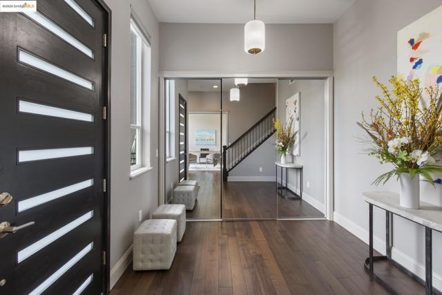 205 Sheridan RD, Oakland CA: https://media.crmls.org/mediaz/e458fa0c-00d4-4b23-a616-3c6ad0bf3e49.jpg