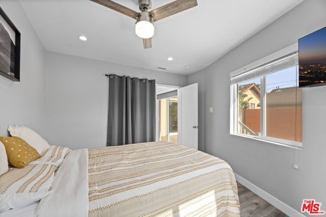 914 Alpha Street, Inglewood CA: https://media.crmls.org/mediaz/e45985c7-11e1-42d8-85f6-6e1653e2dd43.jpg