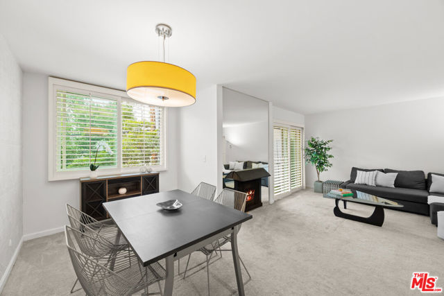 927 N Kings Road, West Hollywood CA: https://media.crmls.org/mediaz/e459d86a-5360-4b36-b4f5-bbb728363a3f.jpg