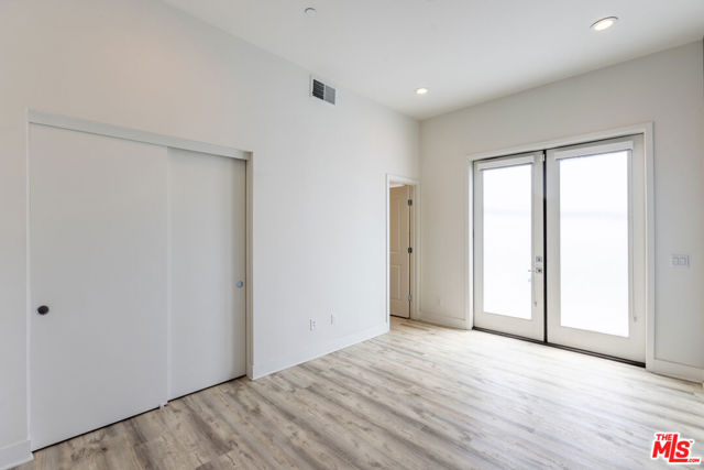 3309 Aria Lane, Los Angeles CA: https://media.crmls.org/mediaz/e45a1b19-72f5-4e8e-9b2e-8687804d59f5.jpg