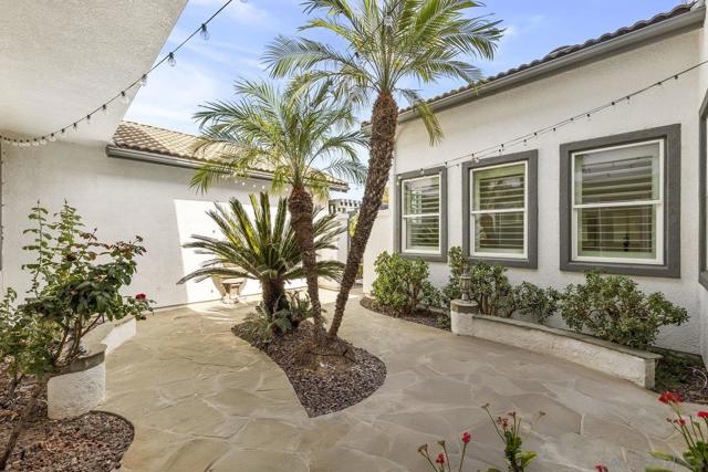 2337 Douglaston Glen, Escondido CA: https://media.crmls.org/mediaz/e45b199c-ad23-4450-b999-6f2827c91858.jpg