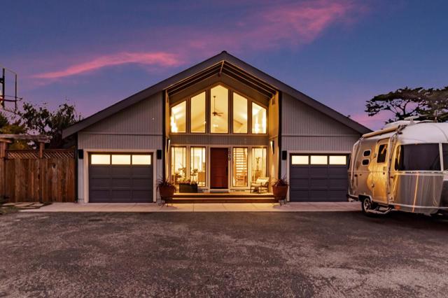 1030 Etheldore Street, Moss Beach CA: https://media.crmls.org/mediaz/e45bedf2-7136-4e0b-821b-813ad49c0157.jpg